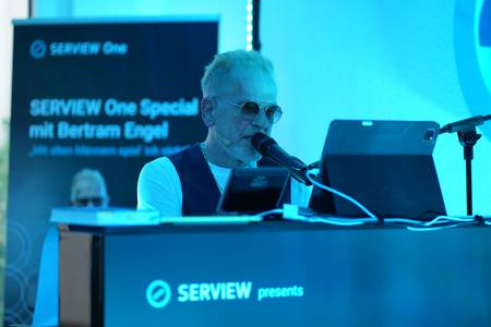 Photo: SERVIEW One—Bertram Engel Performance