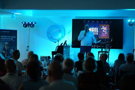 Photo: SERVIEW One, Bertram Engel, Stage